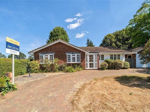 Bungalow for sale in Greater London