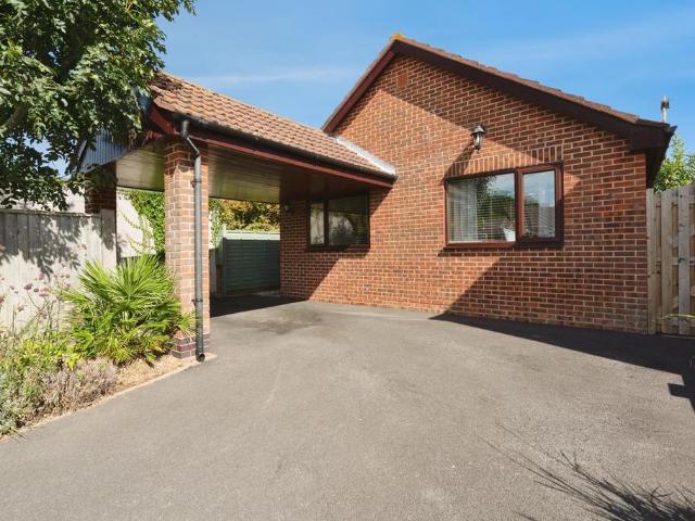Bungalow for sale in Spring Vale, Hampshire