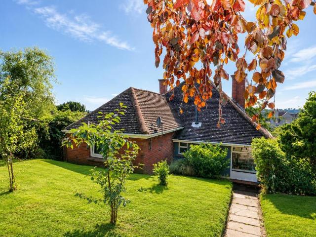 Bungalow for sale in Central, Heathlands