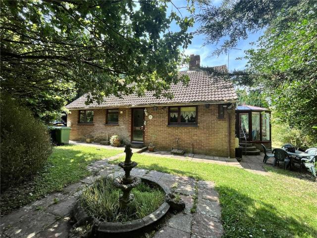 Bungalow for sale in Oad Street, Kent