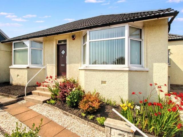 Bungalow for sale in Kirkcaldy, Scotland