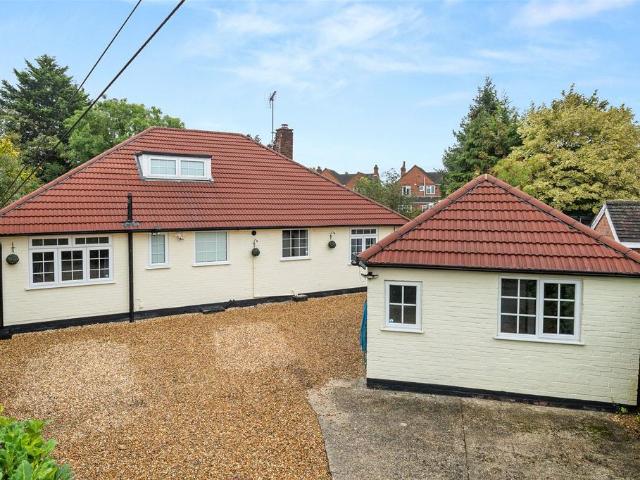 Bungalow for sale in Earley