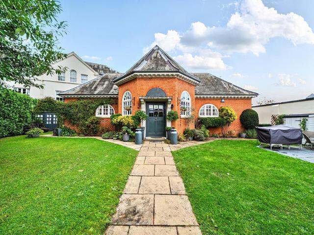 House for sale in Shenley, Hertfordshire