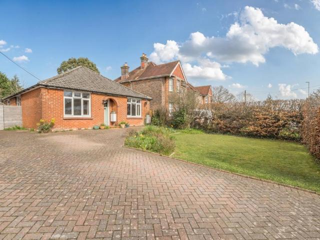 Bungalow for sale in Fair Oak and Horton Heath, Helford