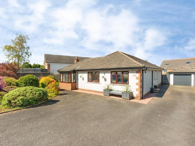 Bungalow for sale in Boltons