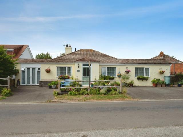 Bungalow for sale in Spring Vale, Hampshire