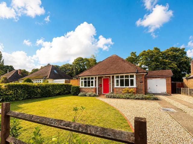 Bungalow for sale in Wheelerstreet, Fole