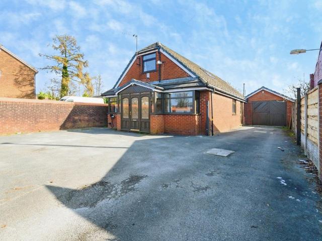 Bungalow for sale in Greenheys, Salford