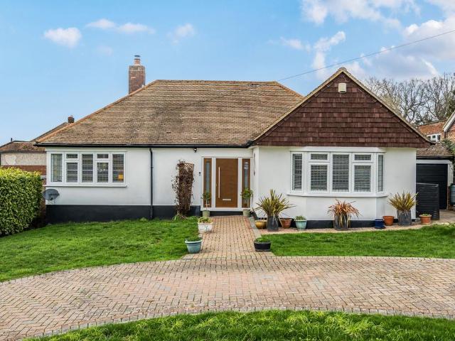 Bungalow for sale in Green Street Green, Greater London