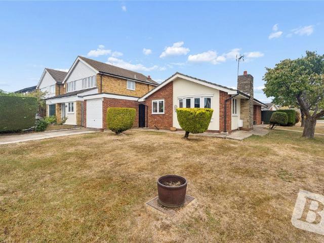 Bungalow for sale in Blackmore, Hook End and Wyatts Green, Navestock Side