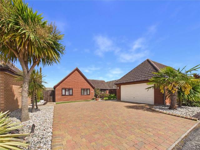 Bungalow for sale in Felixstowe, Eastbridge