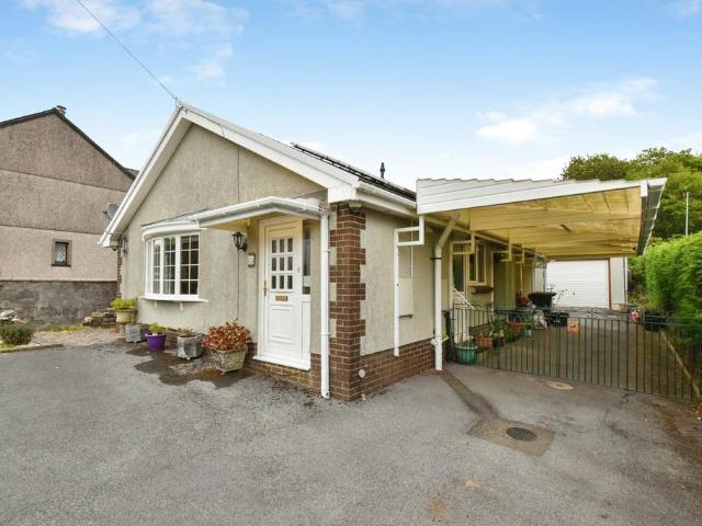 Bungalow for sale in Gwaun-cae-gurwen, Wales