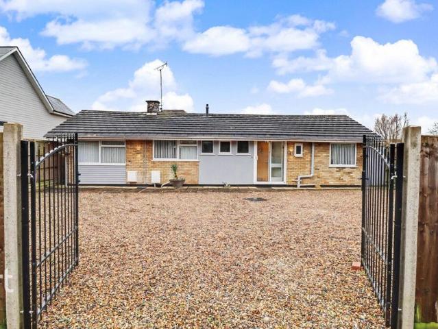 Bungalow for sale in Willesborough, Bridgefield