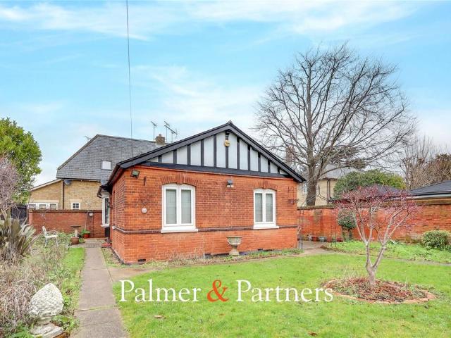 Bungalow for sale in Moulsham, Chelmsford