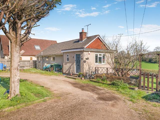 Bungalow for sale in Trewen