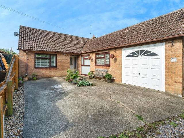 Bungalow for sale in Barway, Cambridgeshire
