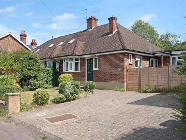 House for sale in Pachesham Park, Surrey