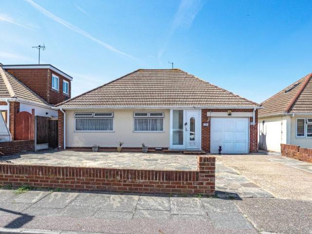 Bungalow for sale in Palm Bay, Acol
