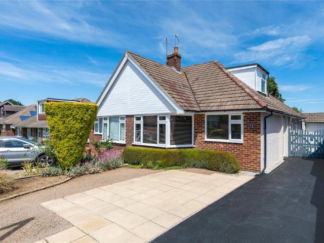 Bungalow for sale in Allington, Midway