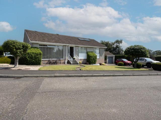 Bungalow for sale in Newcastle, Leslie