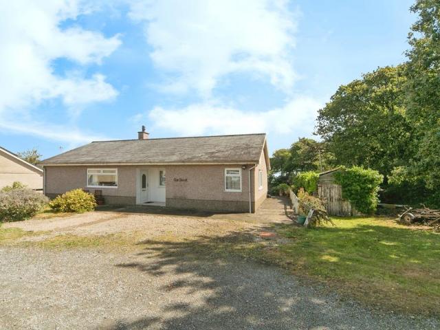 Bungalow for sale in Llanbedrog, Wales