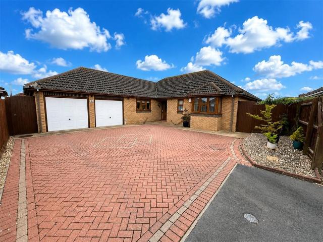 Bungalow for sale in Barholm, Lincolnshire