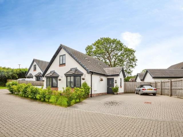 Bungalow for sale in Llanfihangel Penbedw, Boncath