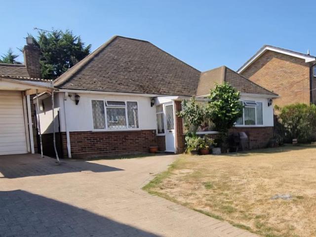Bungalow for sale in Longfield, Dartford