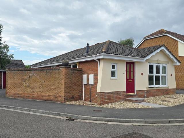 Bungalow for sale in Pilning, South Gloucestershire