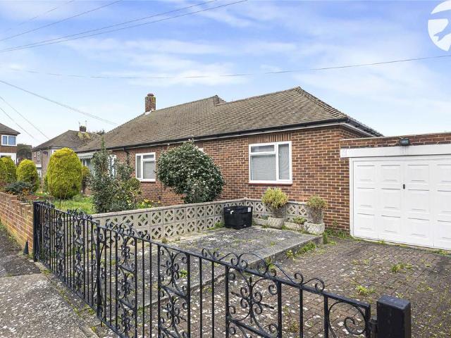 Bungalow for sale in Strood