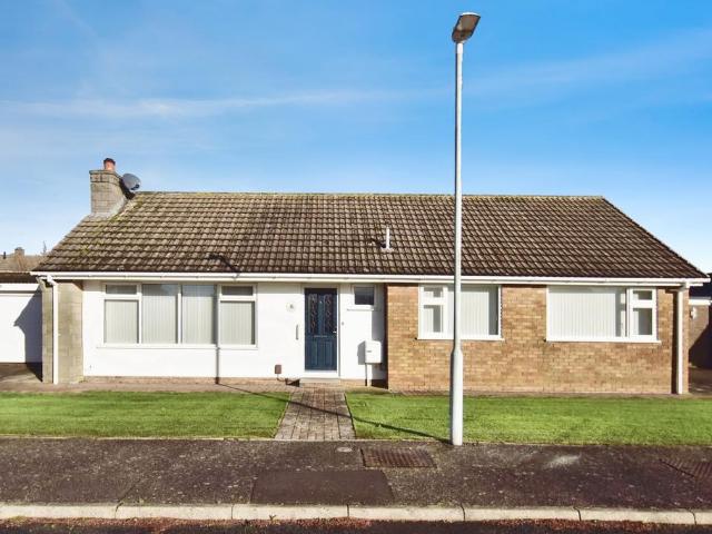 Bungalow for sale in Chalkwell, Oad Street