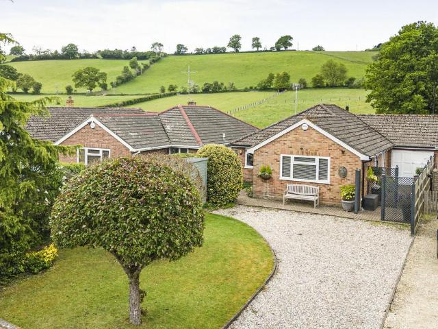 Bungalow for sale in Berrick Salome, Oxfordshire