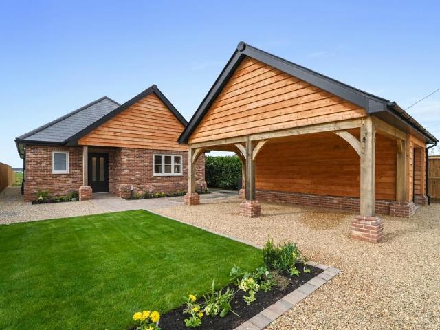Bungalow for sale in Dale Hill, Essex