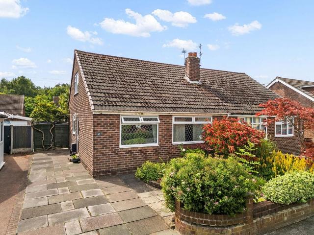 Bungalow for sale in Wilderspool, Warrington