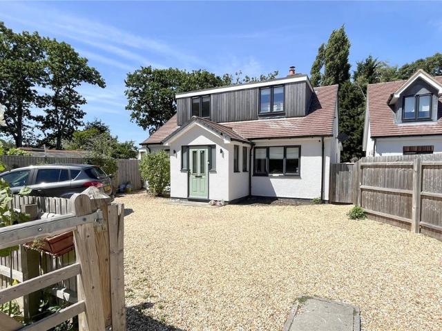 Bungalow for sale in Highcliffe