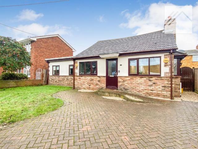 Bungalow for sale in Canvey Island
