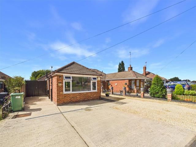 Bungalow for sale in Wotton, Gloucester