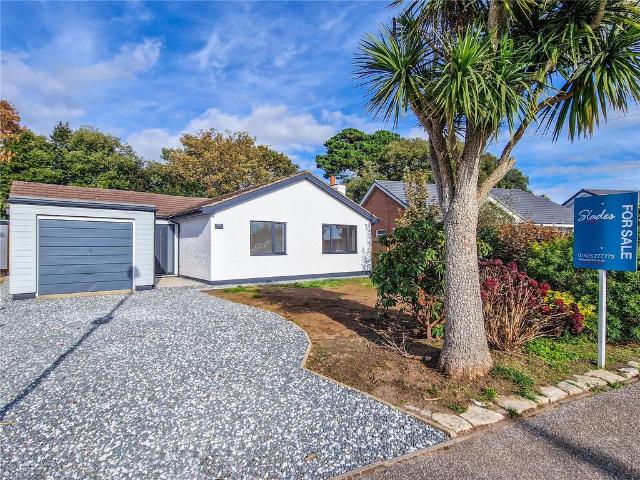 Bungalow for sale in Highcliffe