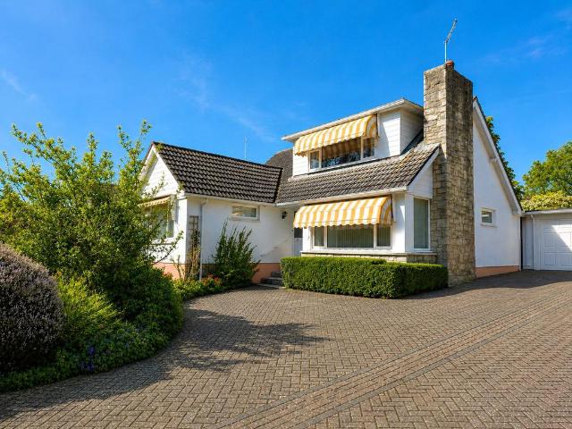 Bungalow for sale in Highcliffe