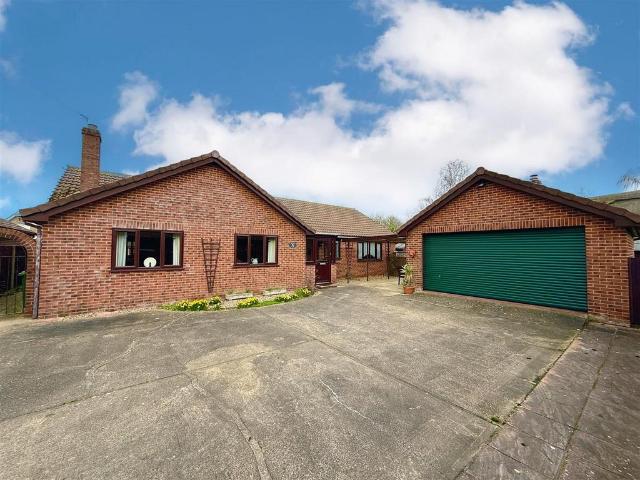 Bungalow for sale in Comers, Norfolk