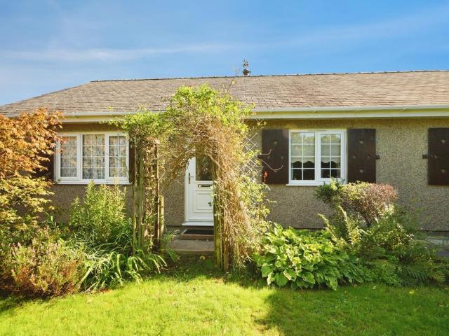 Bungalow for sale in Llannor, Abererch