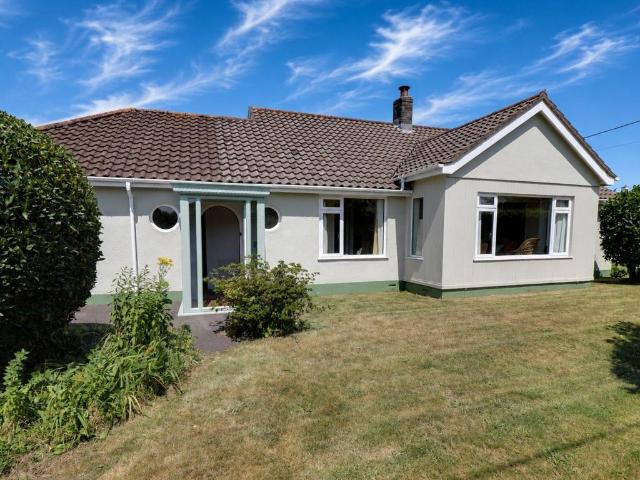 Bungalow for sale in Brandis Corner, Devon