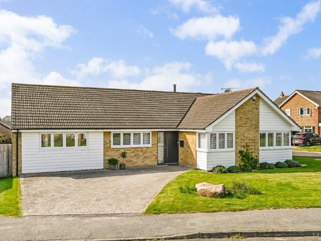 Bungalow for sale in Wye, Bridgefield