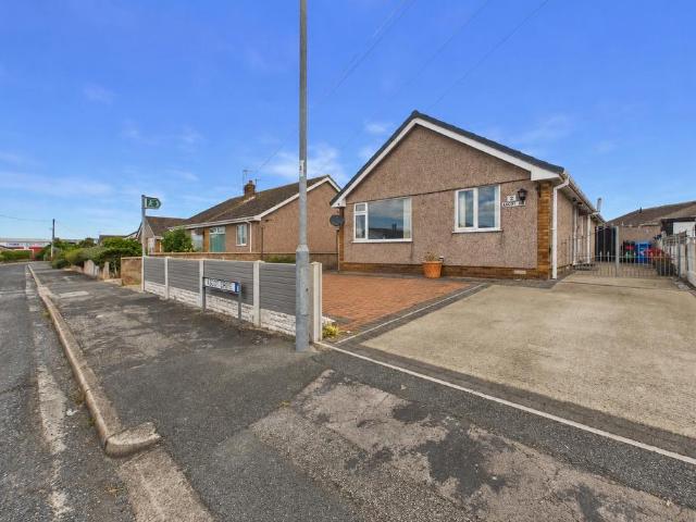 Bungalow for sale in Rhyl, Wales