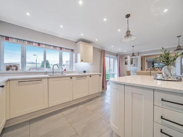 Bungalow for sale in Farningham, Sevenoaks