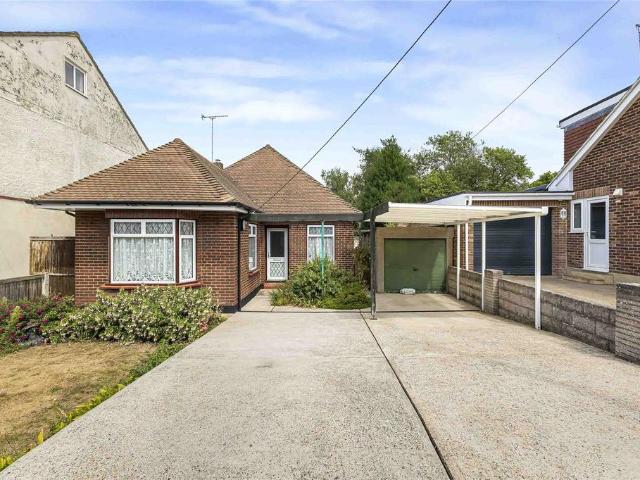 Bungalow for sale in Strood