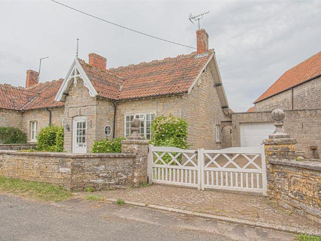Bungalow for sale in High Ham