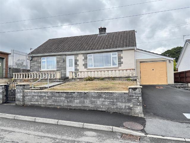 Bungalow for sale in Llangyndeyrn, Pontyates