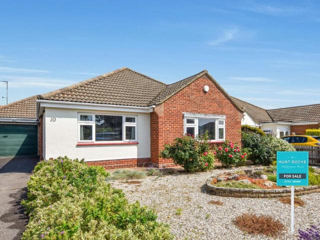 Bungalow for sale in North Shoebury, Alton Barnes