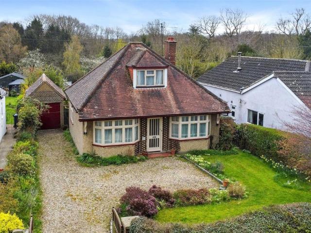 Bungalow for sale in Duton Hill, Essex